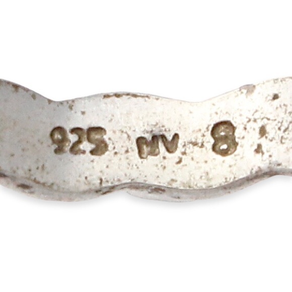 Vintage Sterling Silver Celtic Knot Ring by Avon Size 8 Band Unisex - Picture 4 of 4